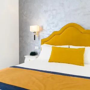 לינה וארוחת בוקר Luxury House, אמאלפי
